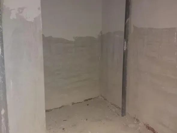 #14605 Terreno edificabile con edificio residenziale in costruzione