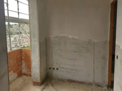 #14605 Terreno edificabile con edificio residenziale in costruzione