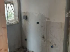 #14605 Terreno edificabile con edificio residenziale in costruzione