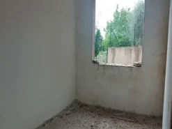 #14605 Terreno edificabile con edificio residenziale in costruzione