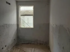 #14605 Terreno edificabile con edificio residenziale in costruzione