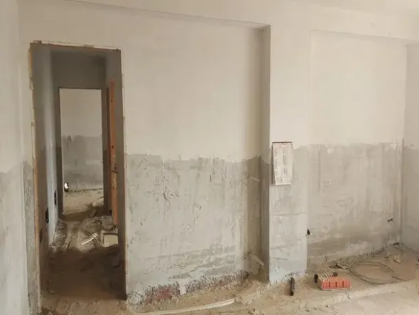 #14605 Terreno edificabile con edificio residenziale in costruzione