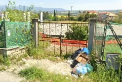 #2537700 Terreno edificabile con villette in costruzione