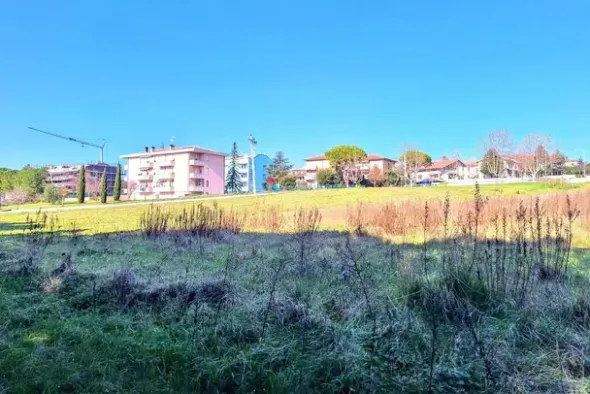 #25500 Terreno edificabile di 5.410 mq