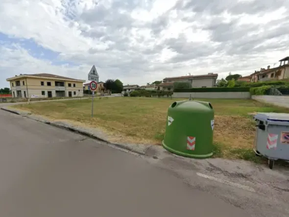 #2537434 Terreno edificabile di 1.143 mq