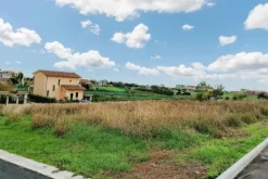 #22811 Terreno edificabile di 1276 mq