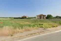 #23217 Terreno edificabile residenziale con pertinenze