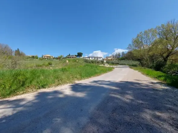 #20506 Terreno edificabile residenziale di 2.300 mq