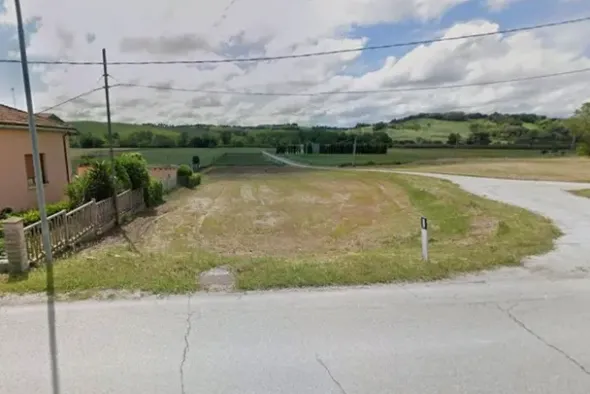 #13777 Terreno in zona di completamento residenziale