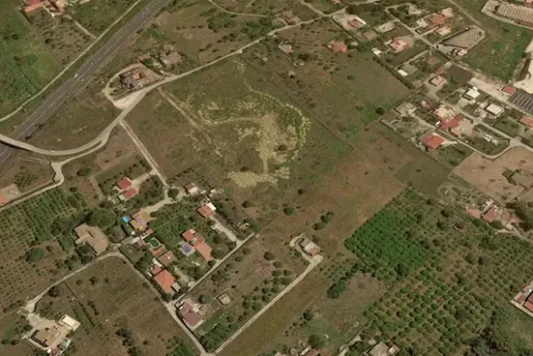 #20576 Terreno in zona per lo sviluppo industriale