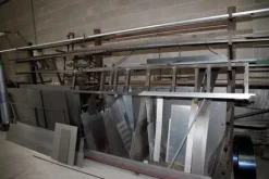 29#2930 Tondi in alluminio e barre piatte in ferro