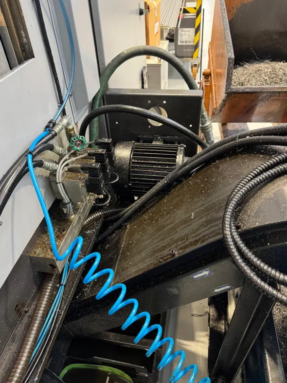 Tornio a fantina mobile cnc Tsugami HS32