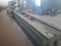 2#8413 Tornio a mandrino 300x3000