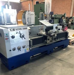 Tornio parallelo CS6250 C Nuovo 2000x250mm
