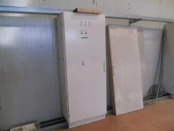 7#4851 Torre di raffreddamento Thermac e cavi elettrici