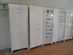 7#4851 Torre di raffreddamento Thermac e cavi elettrici