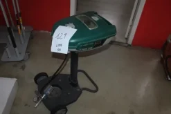 44#5817 Tosaerba Honda e trappola per zanzare Warrior