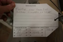 250#6560 Toupie Ong
