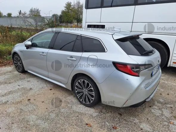 8#9992 Toyota Corolla Hybrid