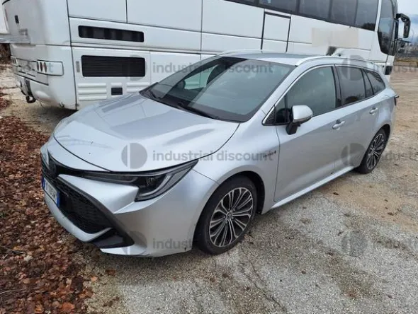 8#9992 Toyota Corolla Hybrid