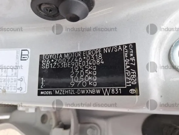 8#9992 Toyota Corolla Hybrid