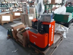 136#7892 Transpallet Doosan