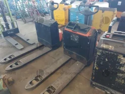 13#9470 Transpallet elettrico BT LWE200