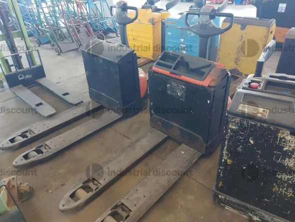 13#9470 Transpallet elettrico BT LWE200