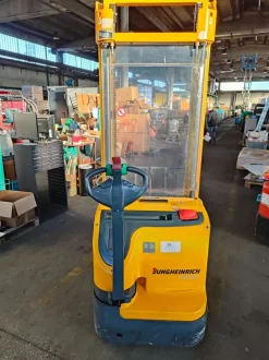 TRANSPALLET ELETTRICO JUNGHEINRICH EJC 212
