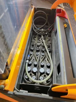 TRANSPALLET ELETTRICO JUNGHEINRICH EJC 212