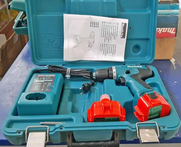 Trapano avvitatore Makita 6271DWAE