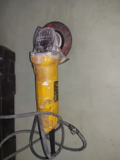 7#5859 Trapano Makita e avvitatore De Walt