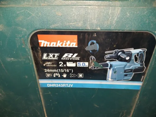 7#5859 Trapano Makita e avvitatore De Walt