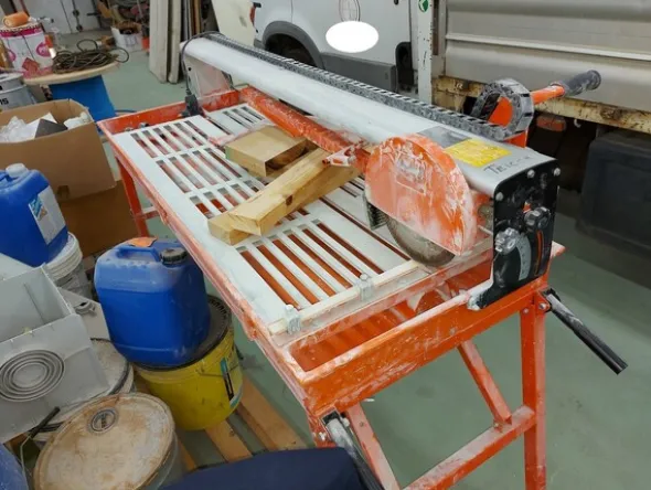 7#5859 Trapano Makita e avvitatore De Walt