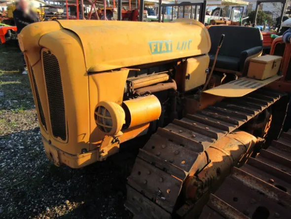 49#7078 Trattore agricolo cingolato Fiat 411 C