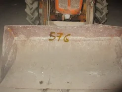 385#7078 Trattore agricolo con pala