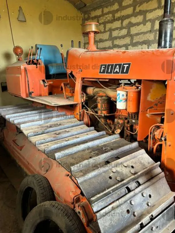 1#10264 Trattore agricolo Fiat 120C