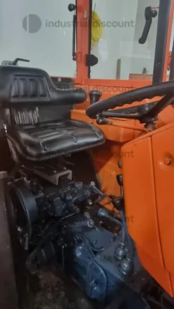 2#9869 Trattore agricolo FIAT 640DT8