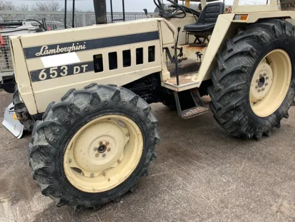 5#8237 Trattore agricolo Lamborghini DT653