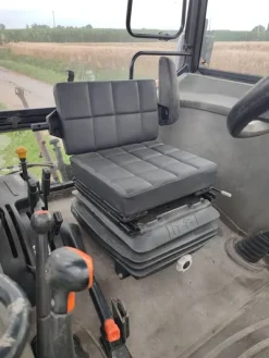 TRATTORE AGRICOLO NEW HOLLAND -G240
