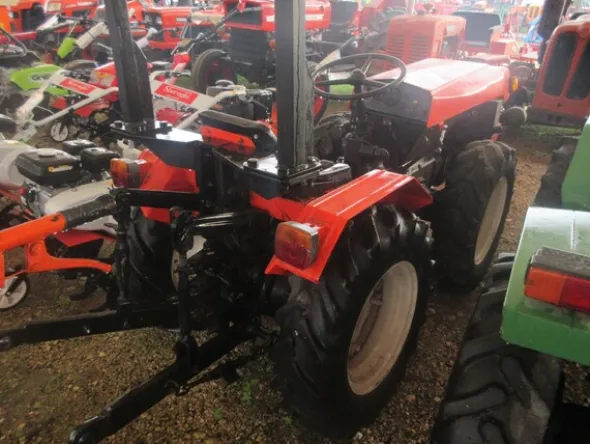 90#7078 Trattore agricolo snodato PGS