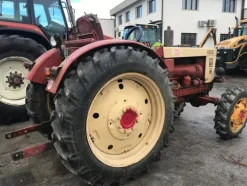 13#3850 Trattore Belarus T40