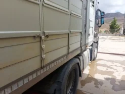 8#8039 Trattore cabinato Renault Truck