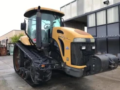 3#3850 Trattore Challenger MT765