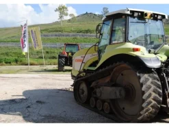 31#3287 Trattore cingolato Claas Challenger 35