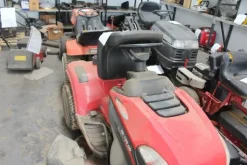 15#5817 Trattore Gilson Brothers e decespugliatore Axel