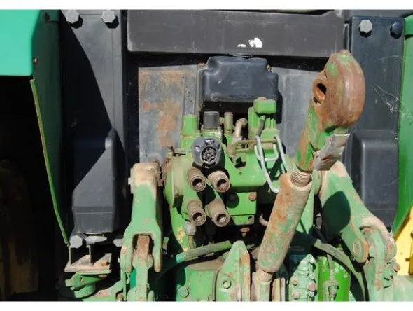 8#3287 Trattore John Deere 6400 AS