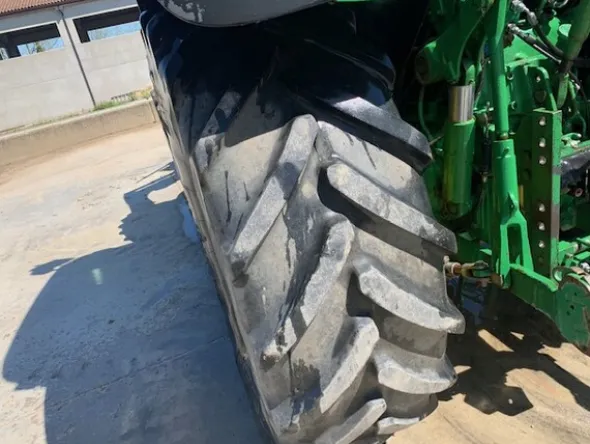 2#7949 Trattore John Deere 5100 R
