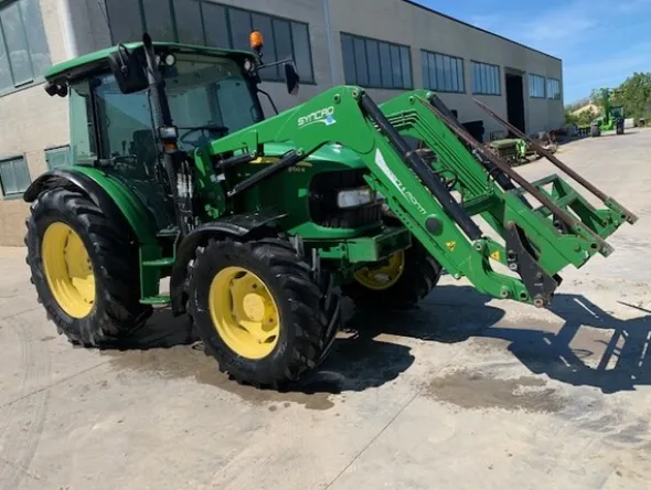 2#7949 Trattore John Deere 5100 R