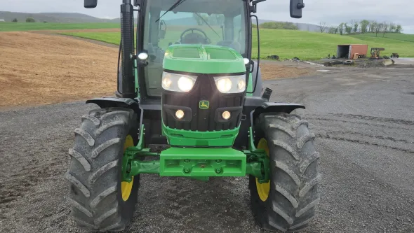 Trattore John Deere 6115R